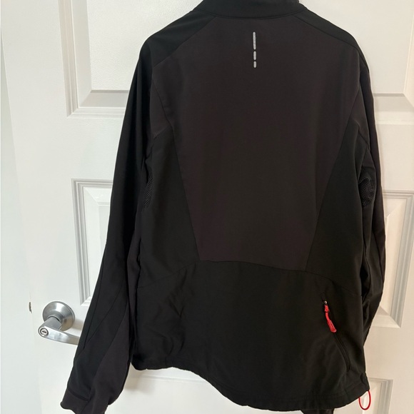 Salomon Black Wind Breaker  Jacket with Pink Zipper - Picture 2 of 4